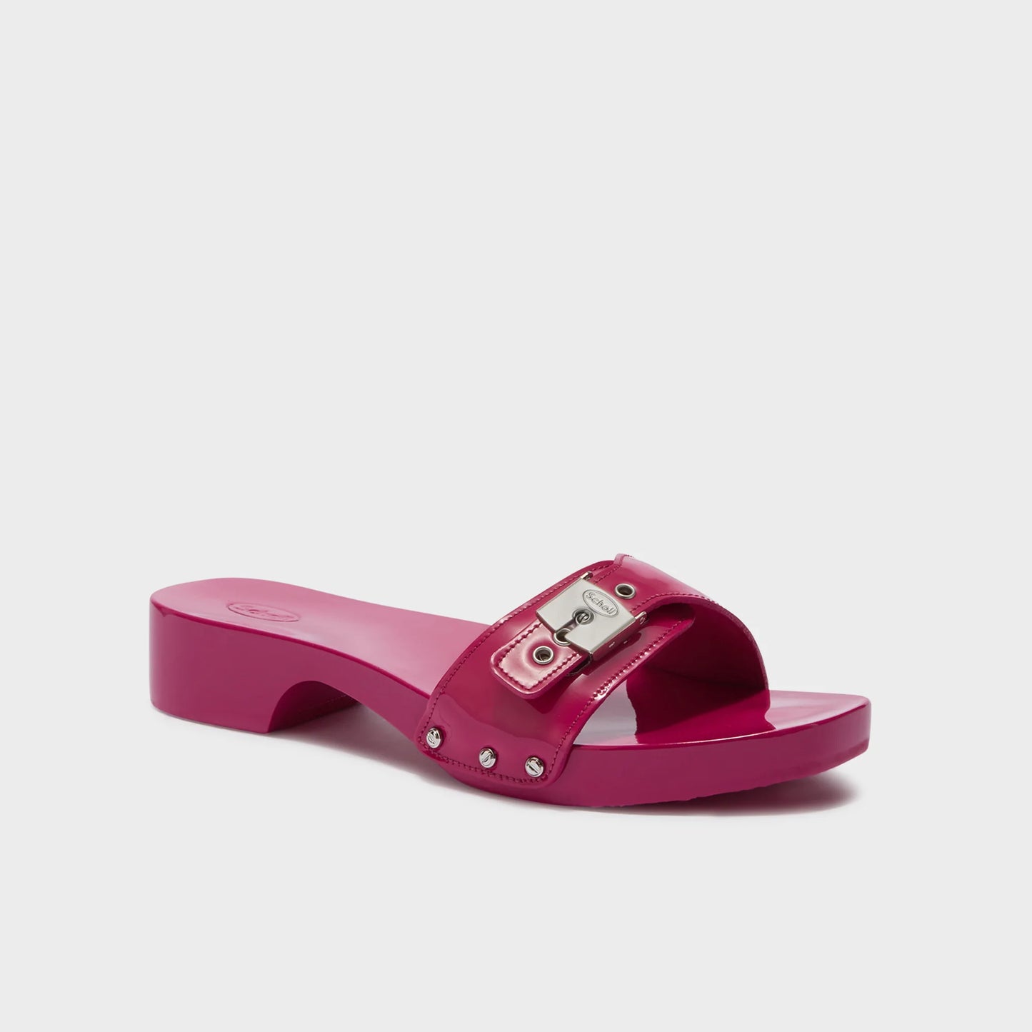 Pescura Cameron - Lacquered low heel sandals